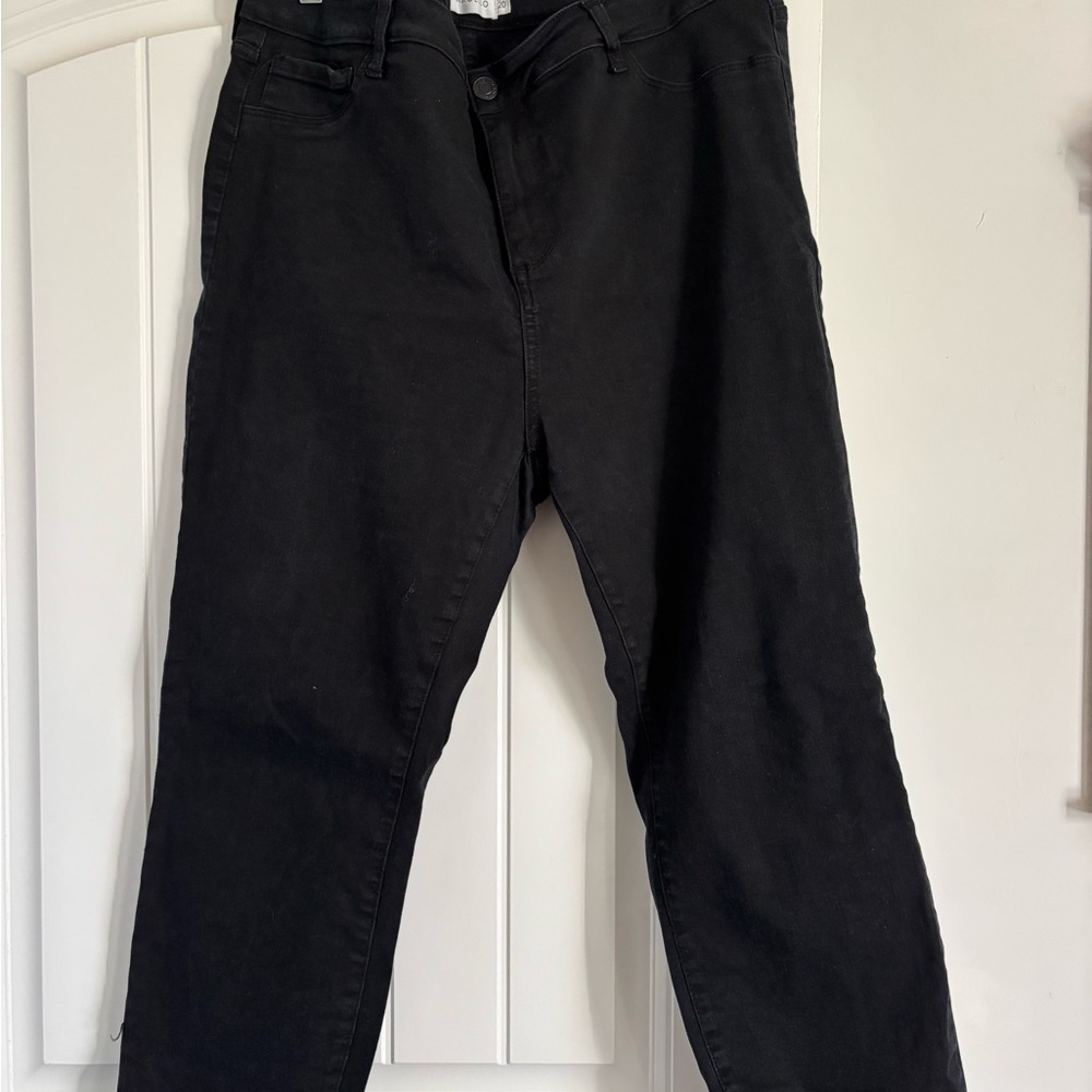 Women’s Black Jeans